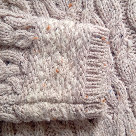 Aran Mor Sweater - Picture 13 of 14